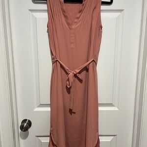WHBM Sleeveless Rose Dust V-Neck Belted Women's Dress